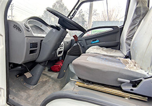 4方混凝土搅拌车(图2) 4方混凝土搅拌车(图2)